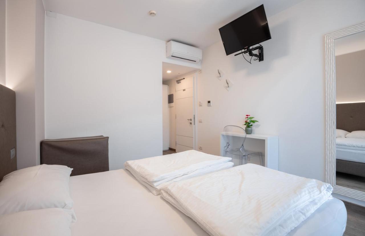 Hotel Rolly Riva del Garda Exterior foto